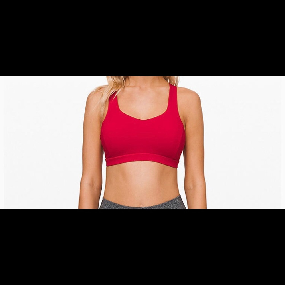 Lululemon free too be serene bra